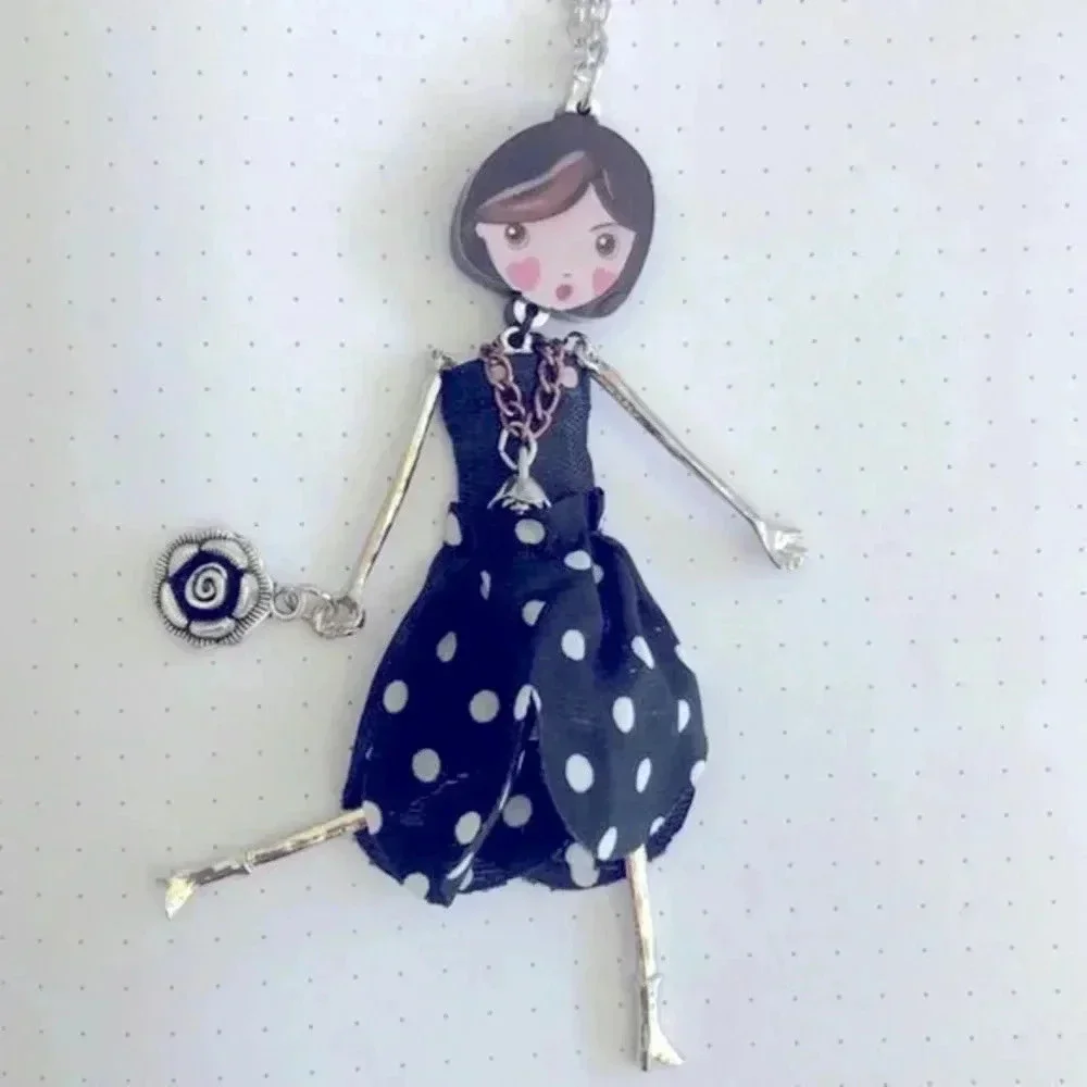 Adorable Black & White Fashion Doll Long Sweater Necklace NWT